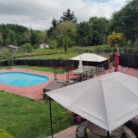 Alojamiento Entero Con Piscina Y Jardin. Ourense Luaran gambar