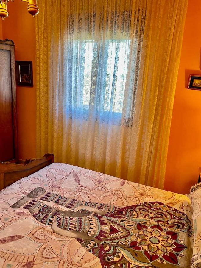 Alojamiento Entero Con Piscina Y Jardin. Ourense Luaran gambar