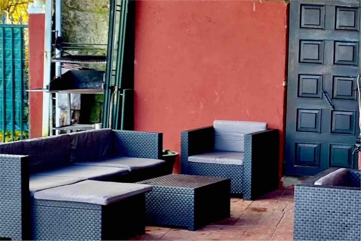 Alojamiento Entero Con Piscina Y Jardin. Ourense Luaran gambar