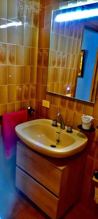Alojamiento Entero Con Piscina Y Jardin. Ourense Luaran gambar