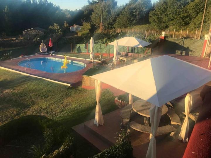 Alojamiento Entero Con Piscina Y Jardin. Ourense Luaran gambar
