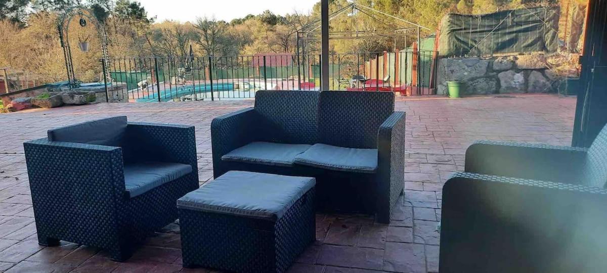 Alojamiento Entero Con Piscina Y Jardin. Ourense Luaran gambar
