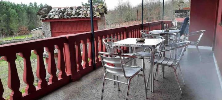 Alojamiento Entero Con Piscina Y Jardin. Ourense Luaran gambar