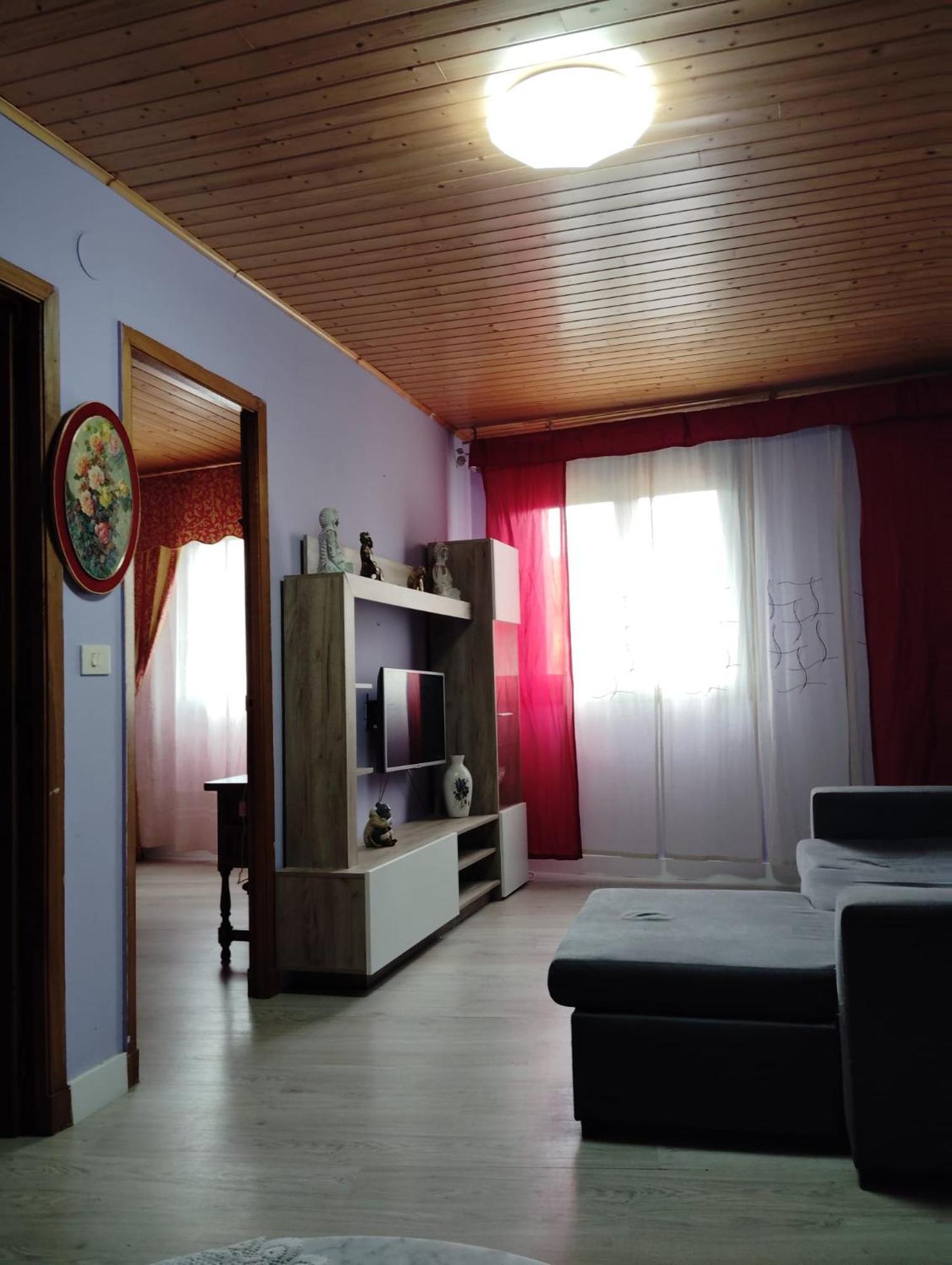 Alojamiento Entero Con Piscina Y Jardin. Ourense Luaran gambar